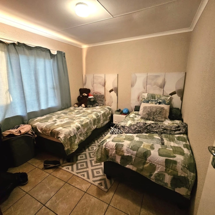 To Let 3 Bedroom Property for Rent in Waterkloof North West